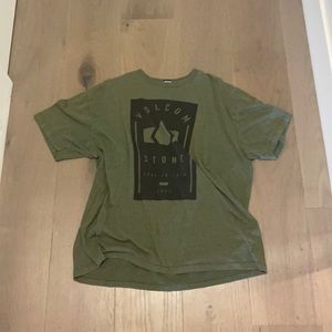Green volcom tee